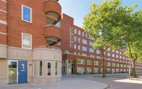 Woningen van Eigen Haard in de Sumatrastraat in de Indische Buurt.