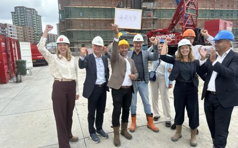 Eerste paal 247 woningen Elzenhagen Zuid