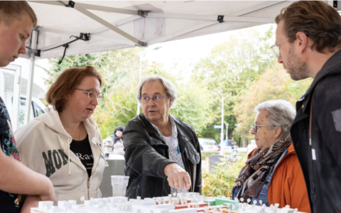 Bewonersbijeenkomst Oranjebuurt, foto via Ymere