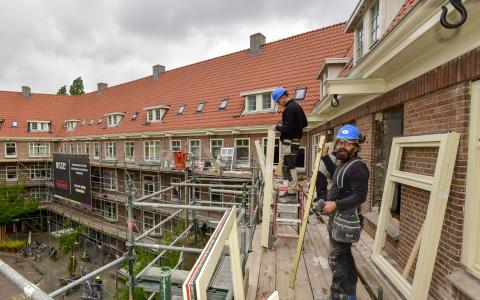 Stadgenoot renoveert in de Marathonbuurt. Foto: Hans van der Vliet