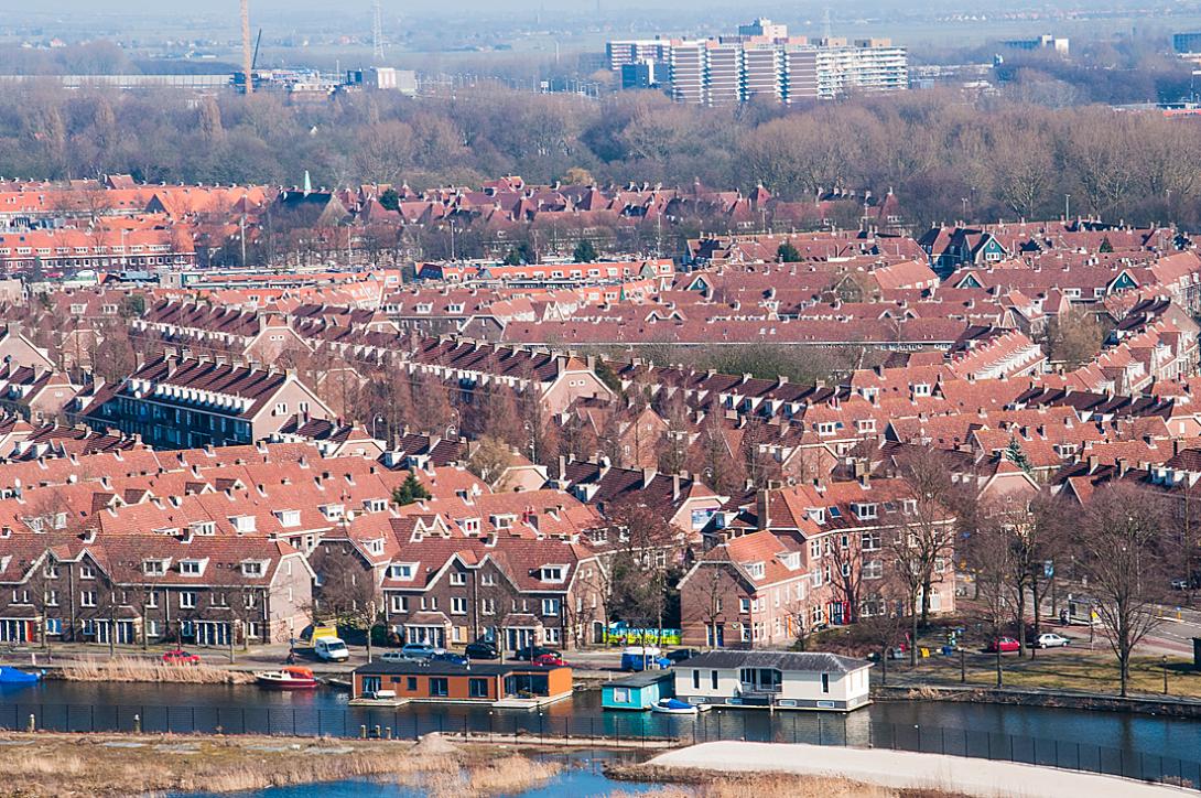 Uitzicht op de Van der Pekbuurt, maart 2013