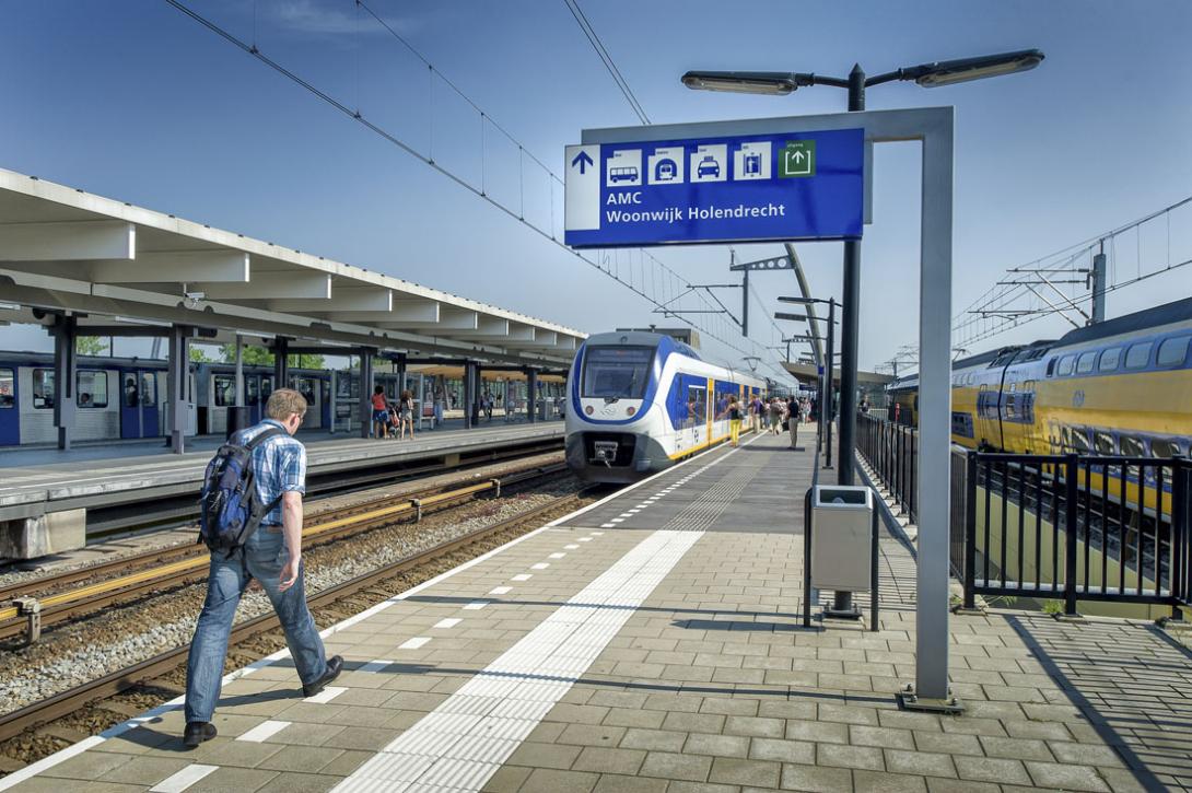 Amsterdam Zuidoost,  Station Holendrecht. Foto: Hans van der Vliet