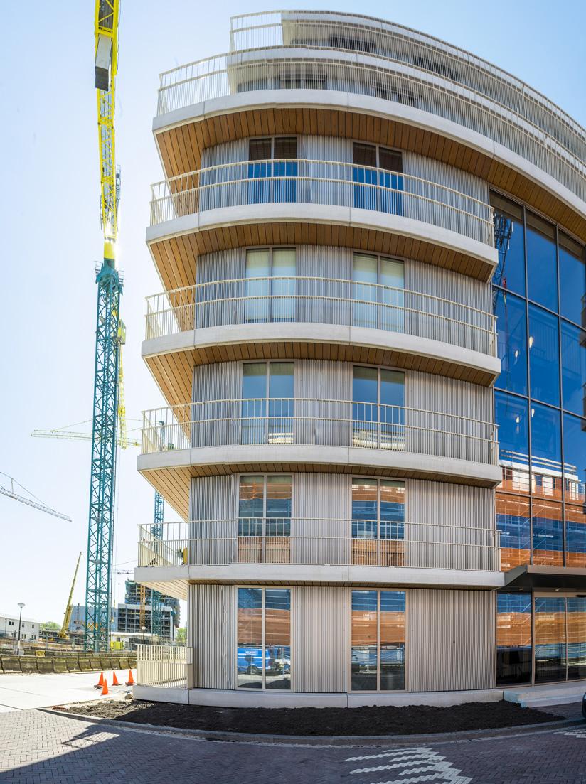 Woningen van Ymere aan de Spadinalaan in Overhoeks in Noord. Foto: Nico Boink